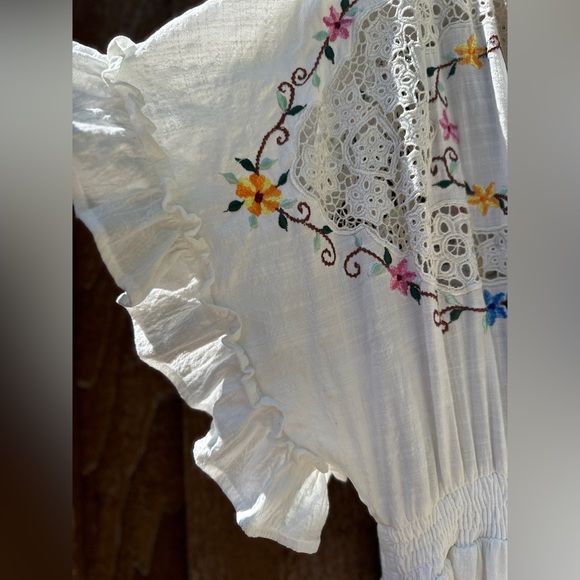 Fillyboo “Once Upon a Song” lace embroidered batwing dress, white, size M, NWT - Picture 8 of 13